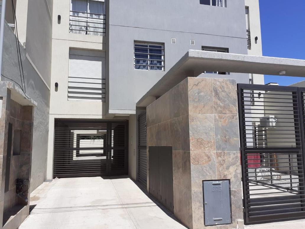 Departamento Witcomb Con Estacionamiento Apartment Bahia Blanca Exterior photo